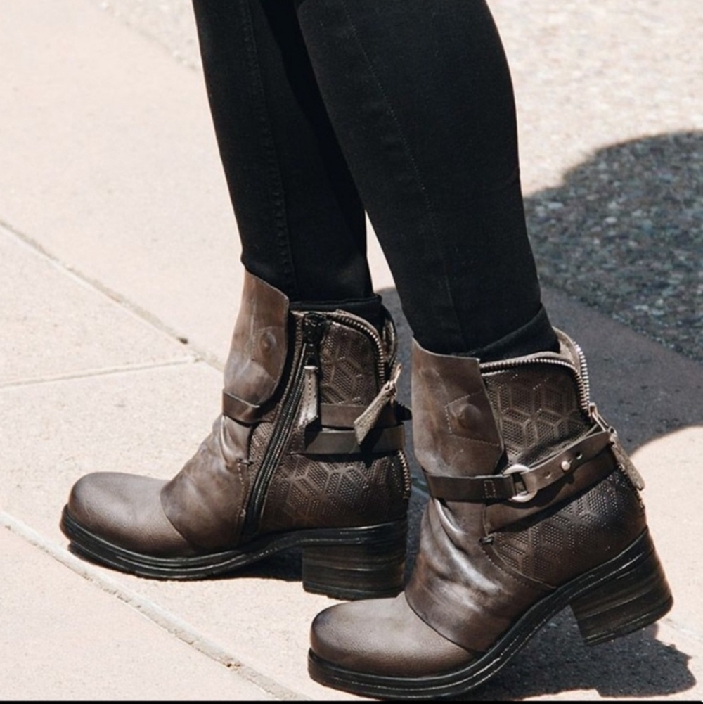 Miz Mooz Salma Brown Boot